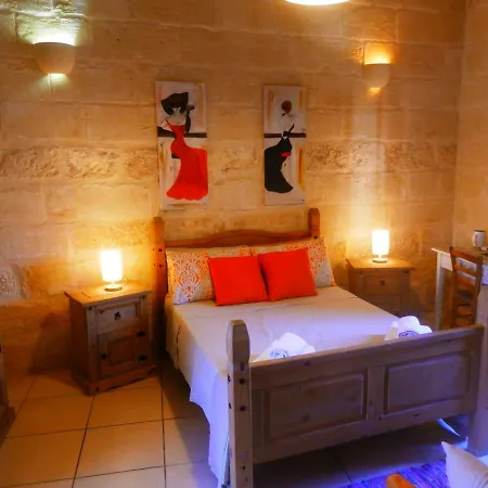 Arkati Literary Bed & Breakfast Sannat