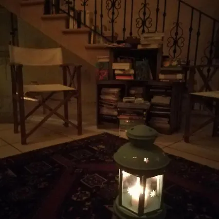 Bed & Breakfast Arkati Literary